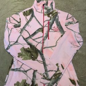 Realtree zip up jacket